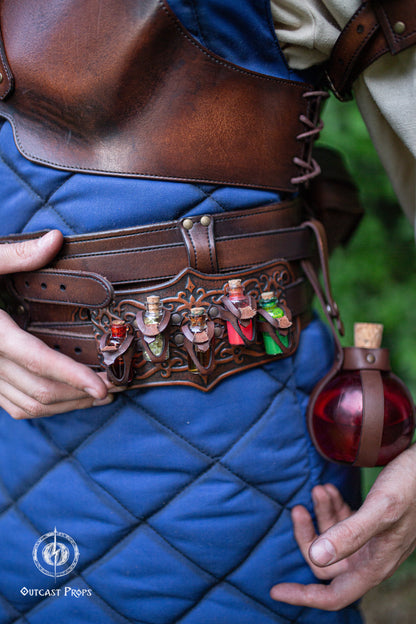 Ornated 5 potion holder