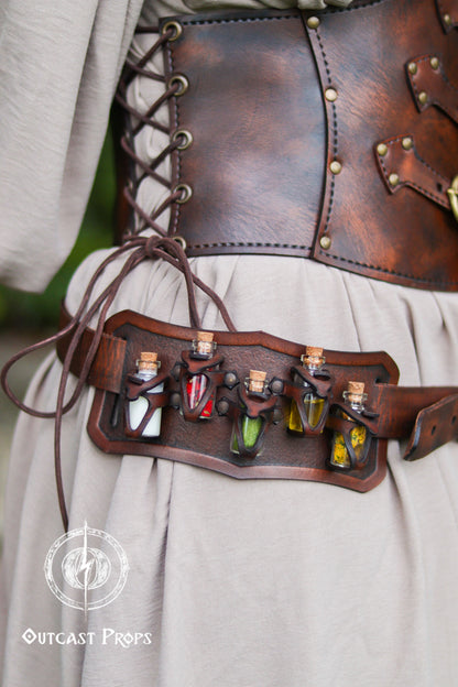 Belt Potion holder for 5 small glass bottles. Made of leather for adventurers, steampunk, alchemist, healers, cosplay or just to keep spices