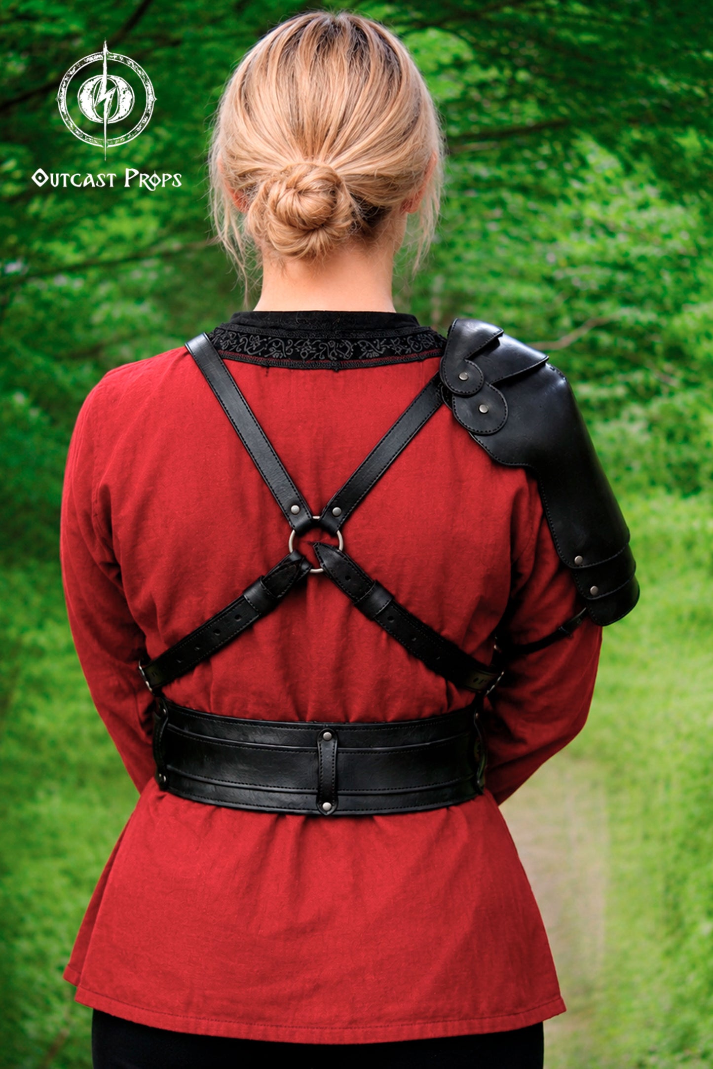 Shoulder Pauldron Dagger X Harness
