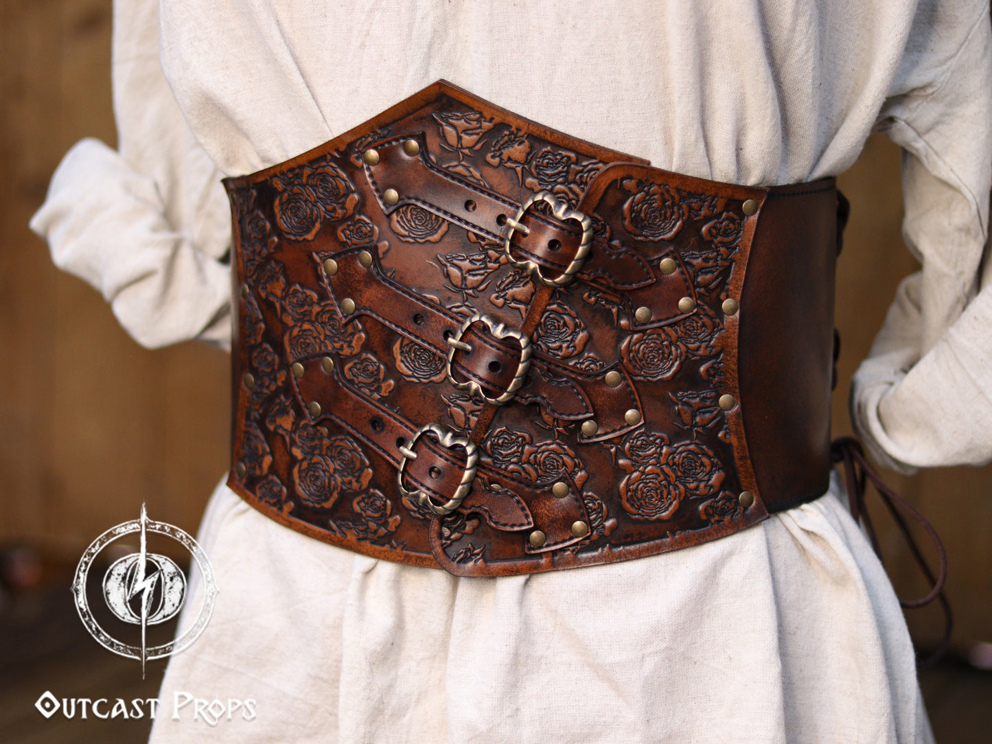 Elegant Floral Underbust Leather Corset - Handcrafted Rose Design for Larp, Reinassande Faire & Cosplay