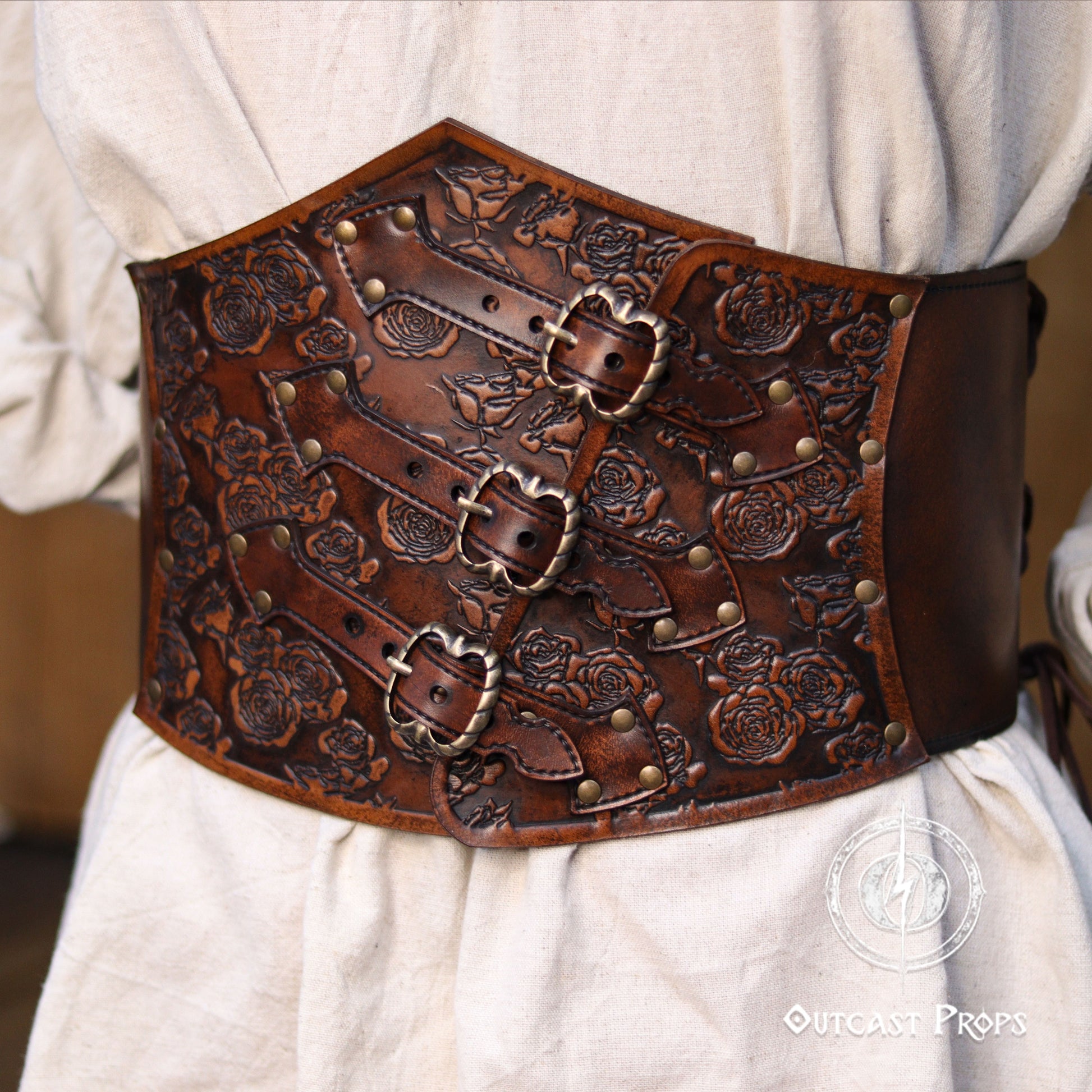 Elegant Floral Underbust Leather Corset - Handcrafted Rose Design for Larp, Reinassande Faire & Cosplay
