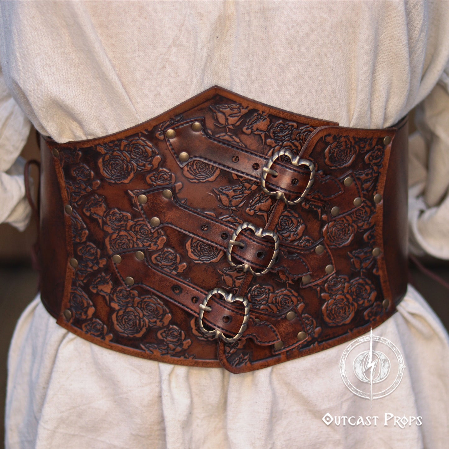 Elegant Floral Underbust Leather Corset - Handcrafted Rose Design for Larp, Reinassande Faire & Cosplay