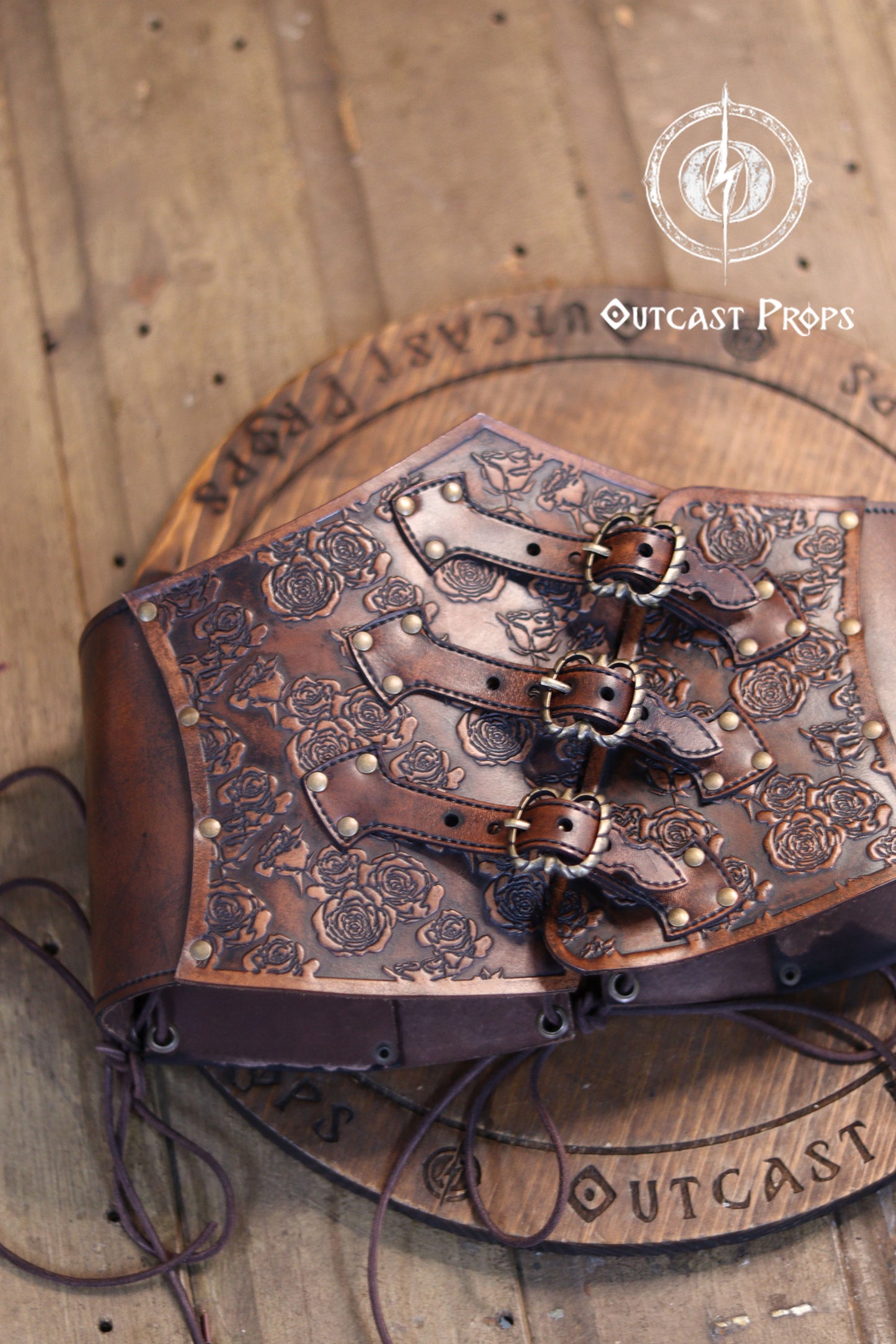 Elegant Floral Underbust Leather Corset - Handcrafted Rose Design for Larp, Reinassande Faire & Cosplay