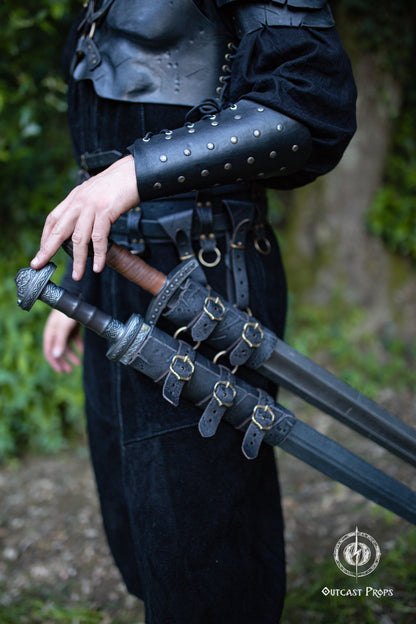 Dragon Ridser Studded leather Bracers