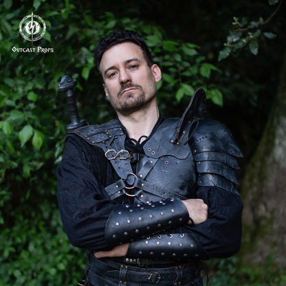 Dragon Ridser Studded leather Bracers