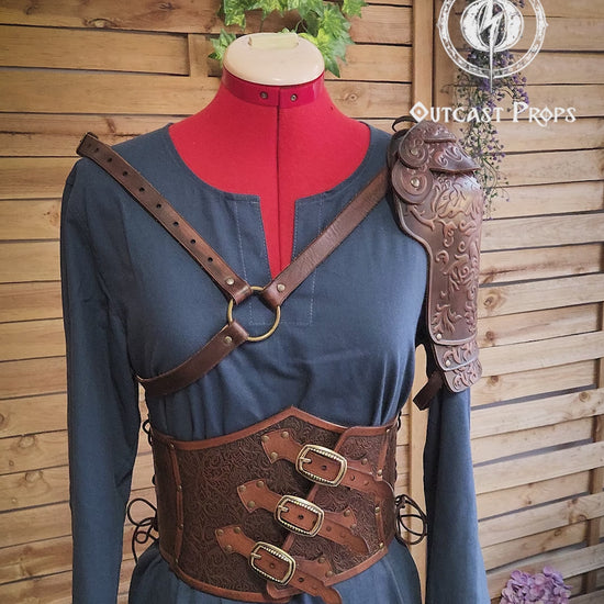 Steampunk Musketeer leather shoulder armor leather pauldron diesel punk wasteland shoulder armor burning man protect Dystopian  larp