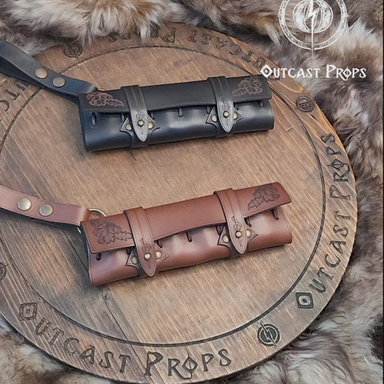 6 Small Potion leather case, vertical belt kit for LARP, Cosplay and Costume. Easily Carry six strong cristal bottle with cork