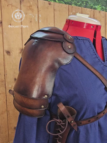 Shoulder Pauldron Dagger X Harness