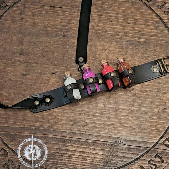 Potion Garter Holster made of natural leather with bottles. Larp. Steampunk. Witch. Alchemy. Occult. Medieval. Cosplay. Many colors. Unisex.