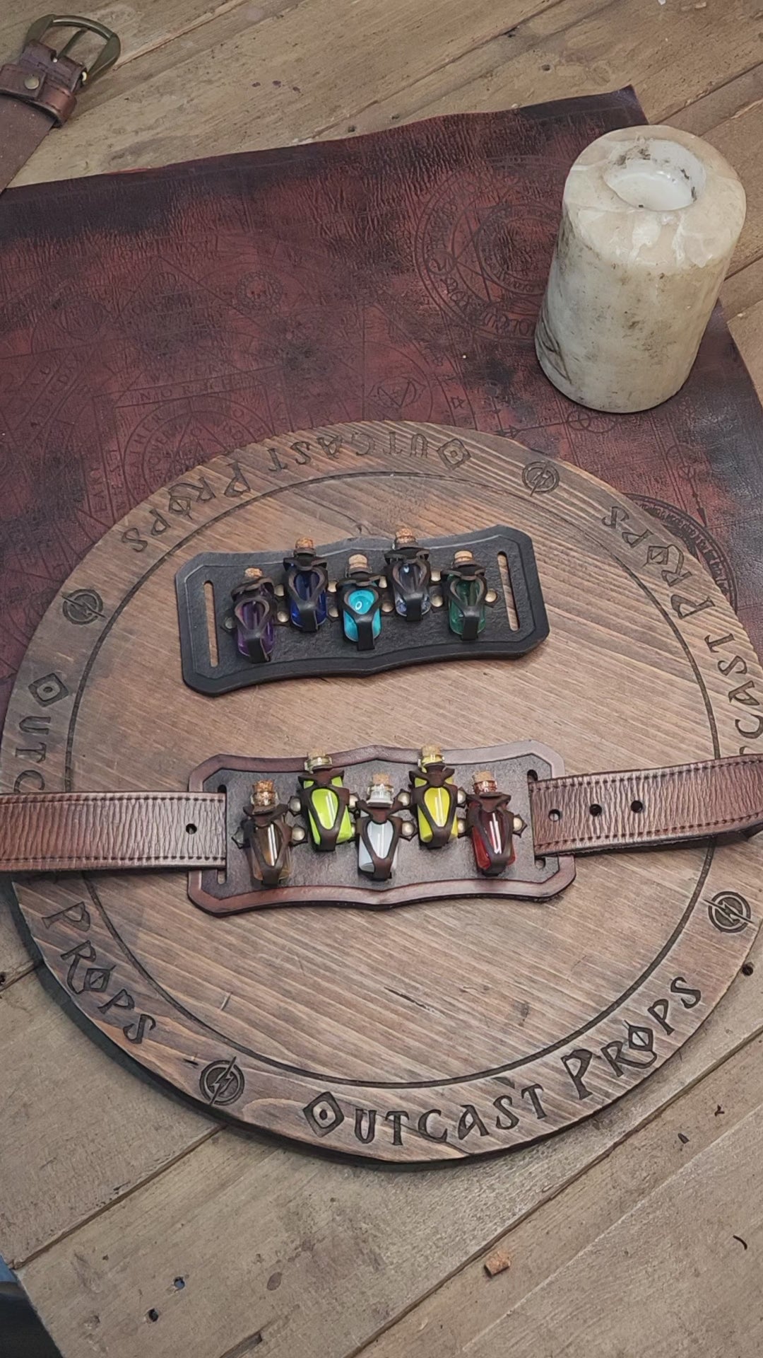 Belt Potion holder for 5 small bottles. Made of leather for adventurers, steampunk, alchemist, healers, cosplay or just to keep spices