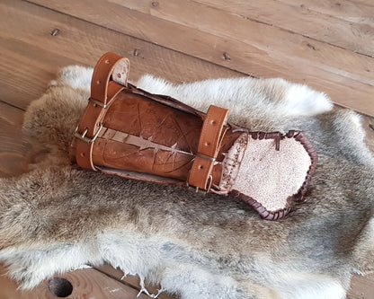Skyrim Imperial Fur and leather Gauntlets