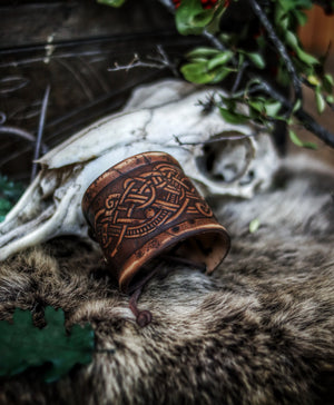 Dragon Knot Leather Wristband Old Norse Viking knot leather embossed bracer, LARP, cosplay and Fantasy