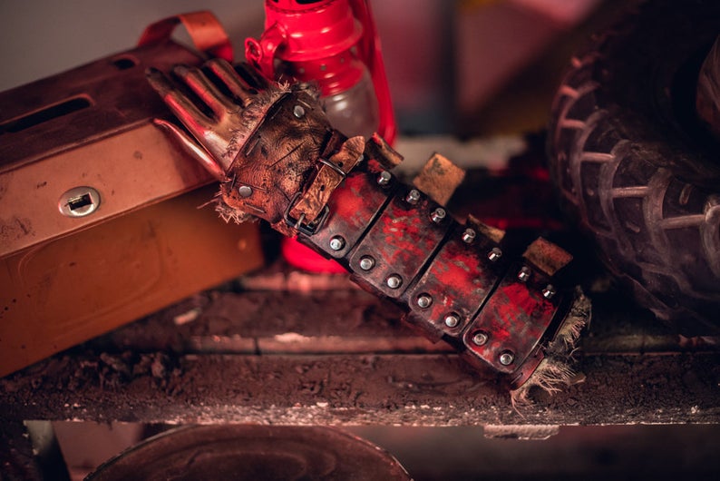 Dystopian Leather & Steel Bracer: Post-Apocalyptic Arm Guard for Wasteland Cosplay and LARP