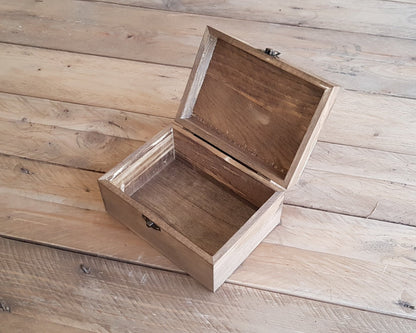 Harry Potter HOGWARTS Potions box.
